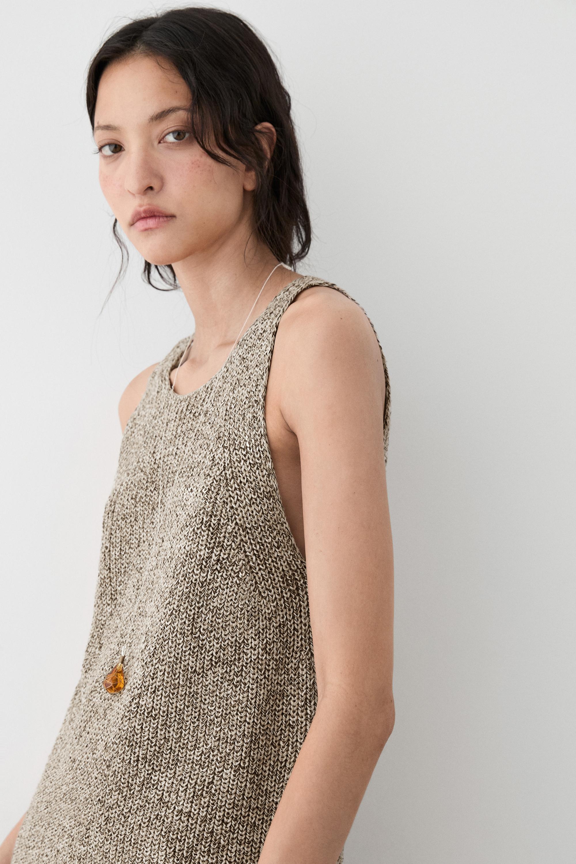 Top asymétrique en maille